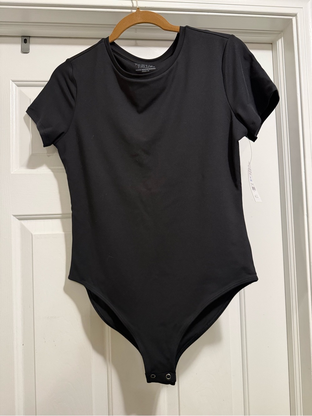 Women’s Black Short-Sleeve One-Piece Bodysuit